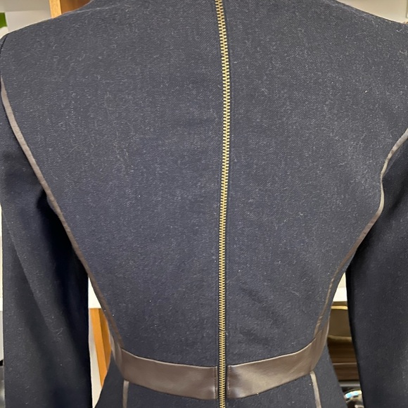 Club Monaco navy wool dress in size 4 - Picture 9 of 9